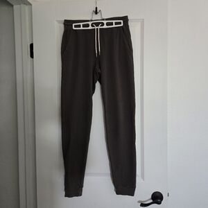 Mate the label joggers